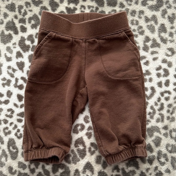 Old Navy Starfish Soccer Graphic Jogger Pants in Brown Size 6-12 Months - Picture 1 of 16
